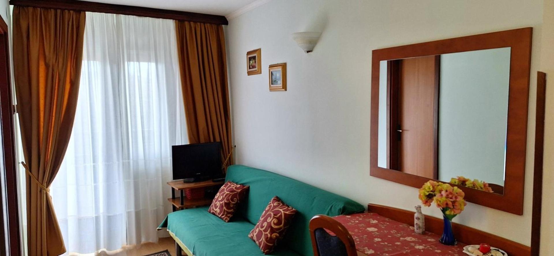Apartments And Rooms Laura Pazin Extérieur photo